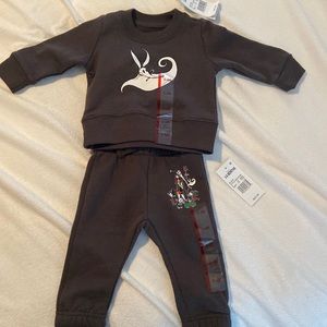 Gray “Nightmare Before Christmas” Sweatsuit (3-6 months)